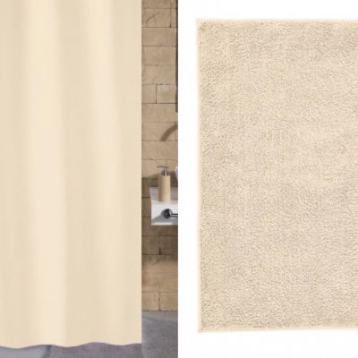 paket med beige duschdraperi och badrumsmatta